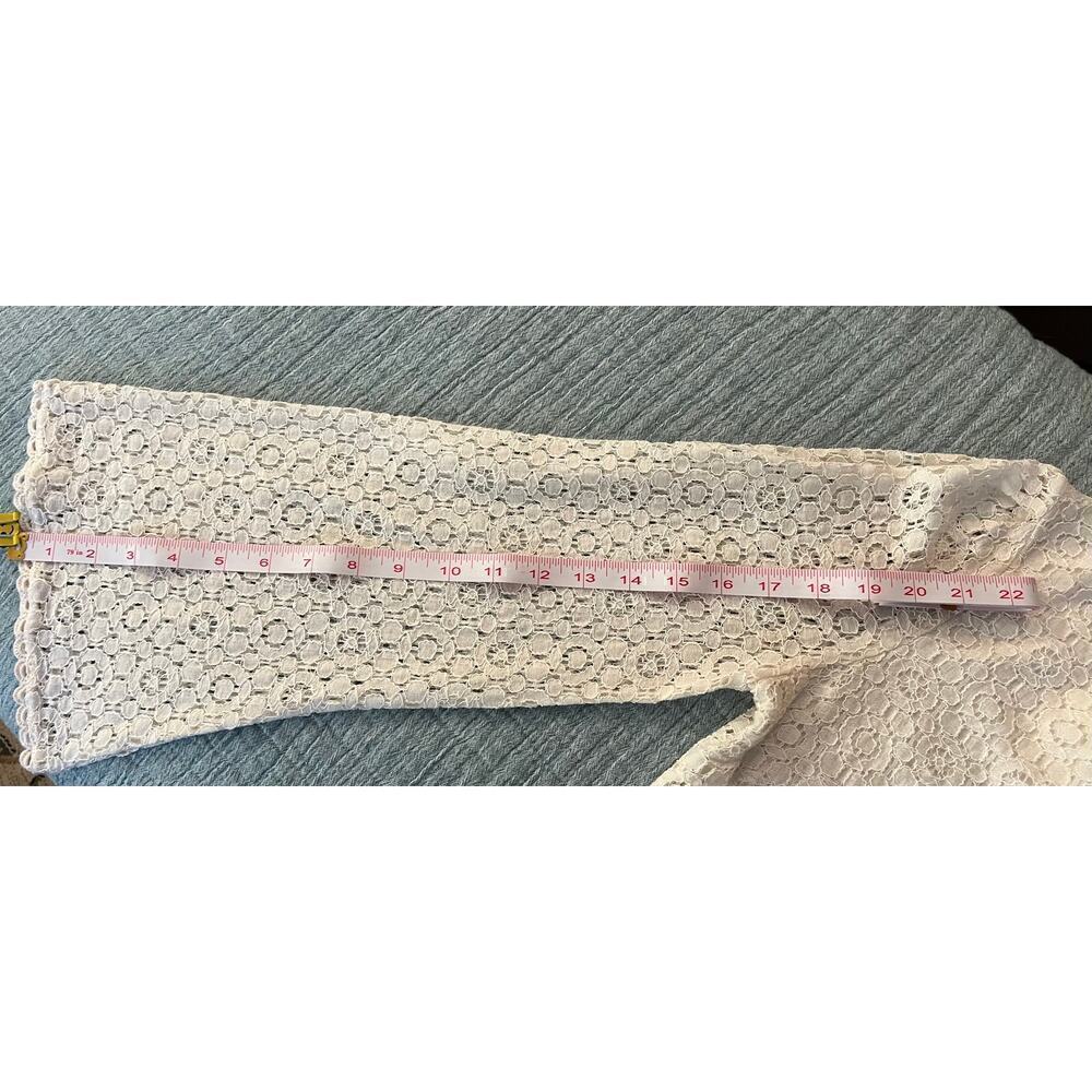 Lace Top from Banana Republic - Picture 4 of 8